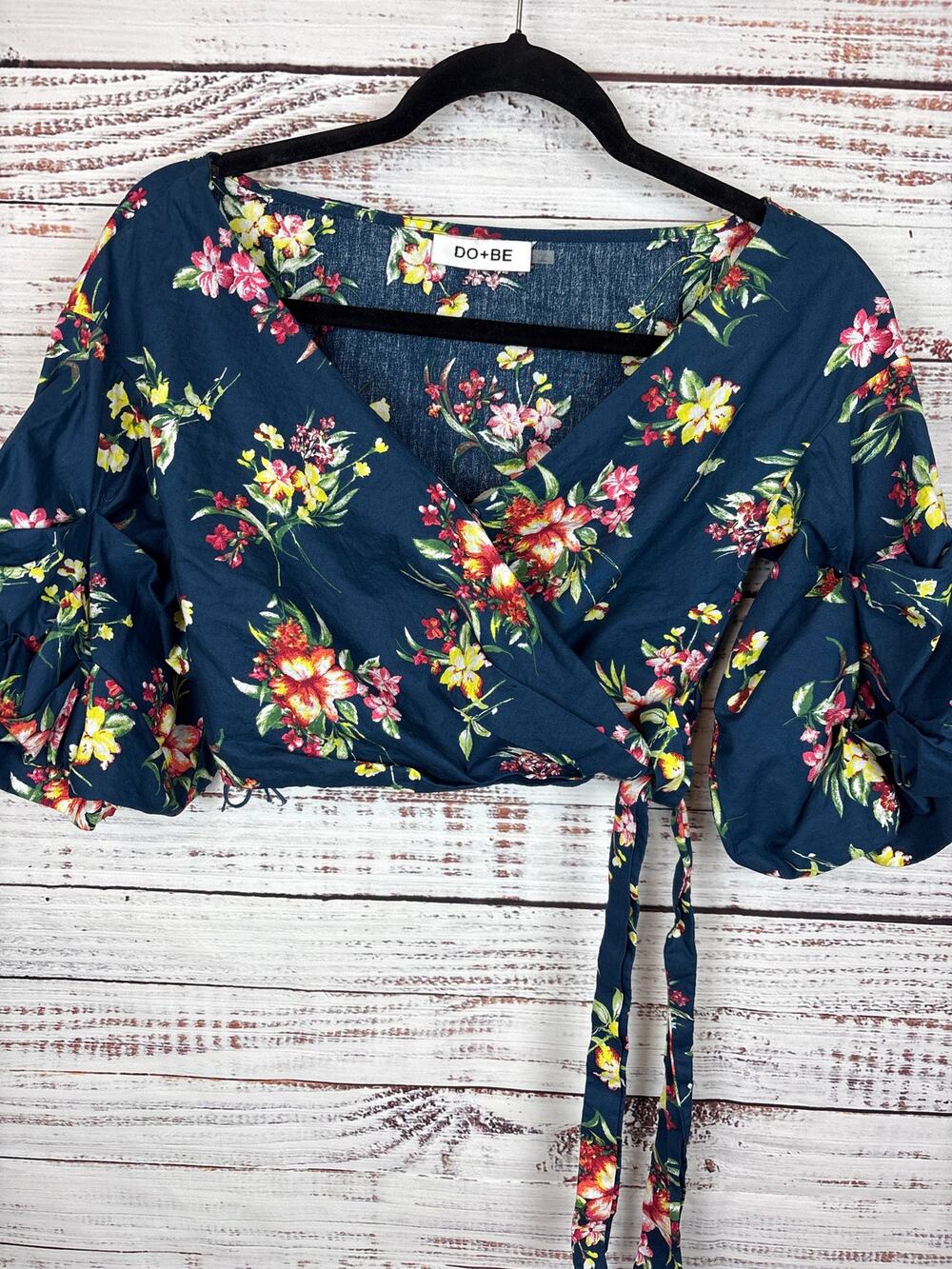 Do + Be Blue Floral Tie Wrap Crop Blouse Puff Sleeve Cotton Boho V Neck Womens S